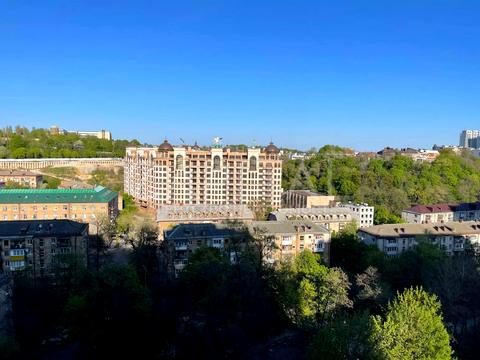 квартира за адресою Андрія Верхогляда вул. (Михайла Драгомирова), 3