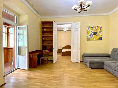 квартира за адресою Басейна вул., 3