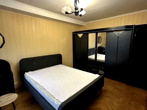 квартира за адресою Велика Васильківська вул. (Червоноармійська), 85-87