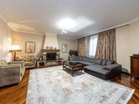 будинок за адресою Залужна вул.