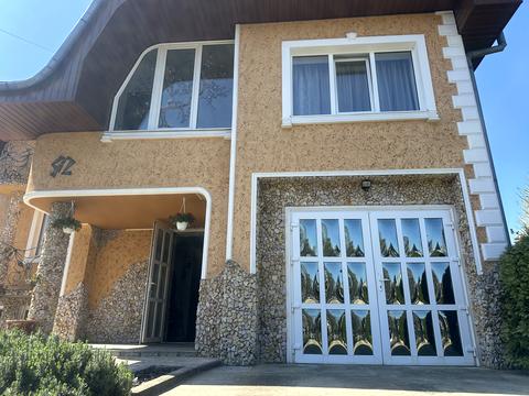 дом по адресу Свободи ул.