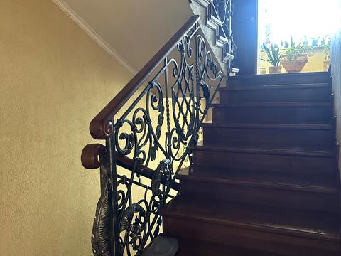 дом по адресу Свободи ул.