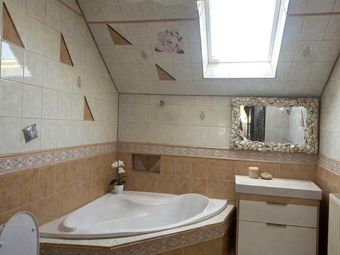 дом по адресу Свободи ул.