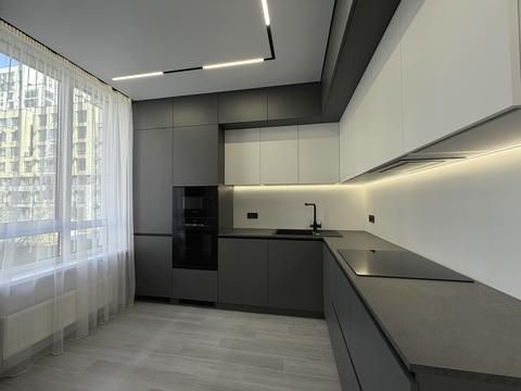 квартира за адресою Салютна вул., 2к18