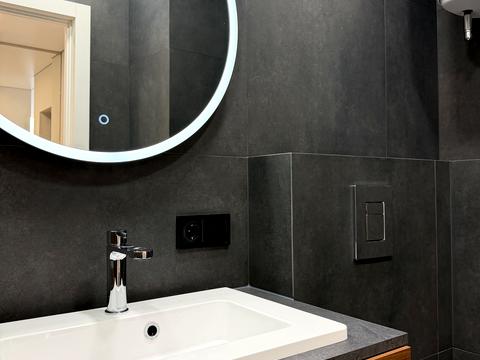 квартира за адресою Салютна вул., 2к18