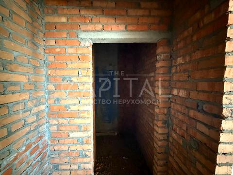 комерційна за адресою Дніпровська набережна вул., 17-К
