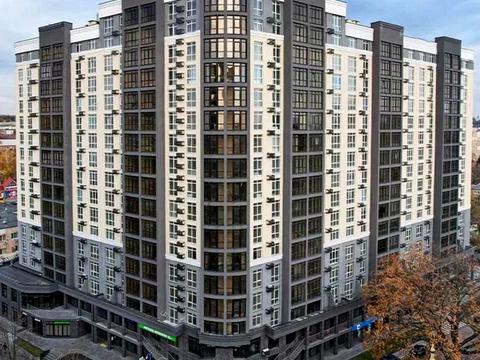 комерційна за адресою Шкільна вул., 73-Г