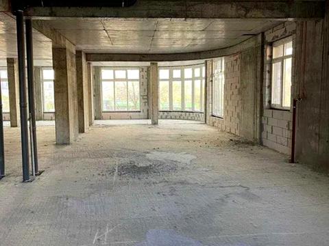 комерційна за адресою Шкільна вул., 73-Г