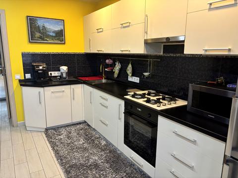 квартира за адресою Соборна вул. (Петропавлівська), 10-Д