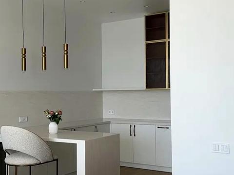 квартира по адресу Раисы Окипной ул., 18