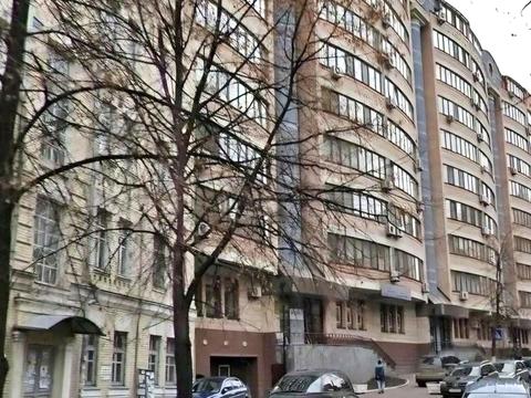 паркоместо по адресу Александра Конисского ул., 45-49