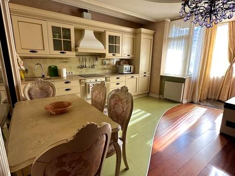 квартира за адресою Старонаводницька вул., 6-Б