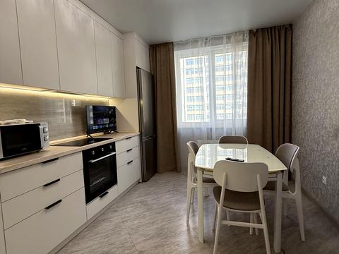 квартира за адресою Перлинна вул., 10