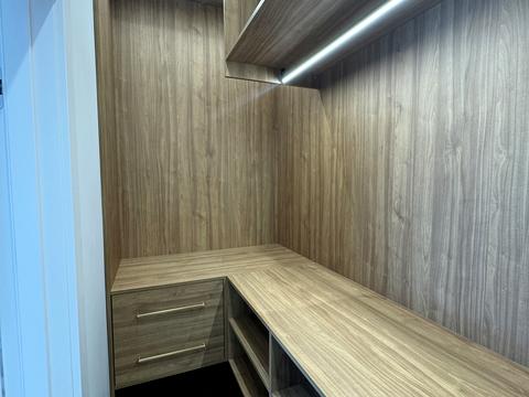 квартира за адресою Андрія Верхогляда вул. (Михайла Драгомирова), 19-А