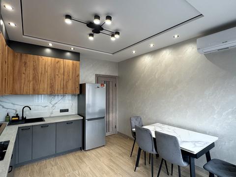 квартира за адресою Літературна вул. (Чехова), 27