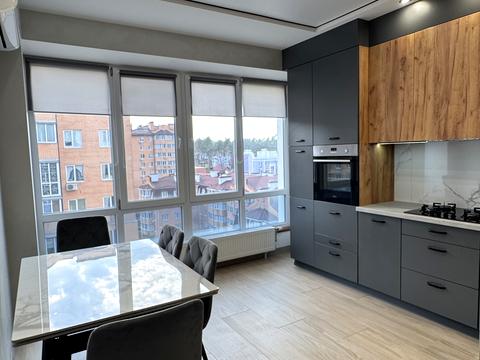 квартира за адресою Літературна вул. (Чехова), 27