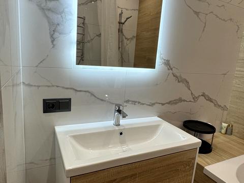 квартира за адресою Літературна вул. (Чехова), 27