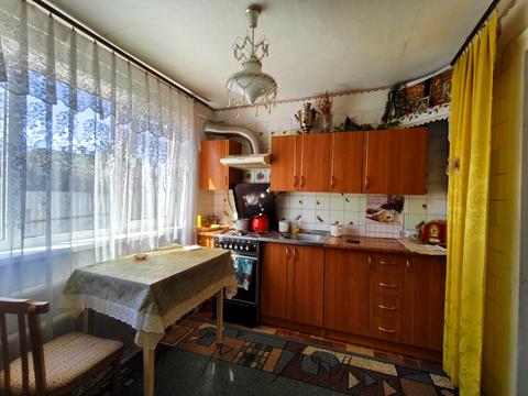 будинок за адресою Космонавтів