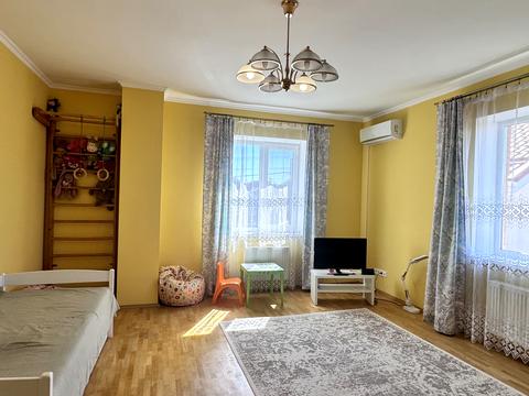 будинок за адресою Сонячна вул.