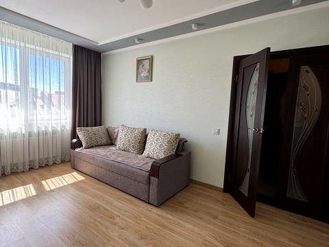 квартира за адресою Володимира Івасюка вул., 56