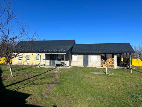 дом по адресу Київська