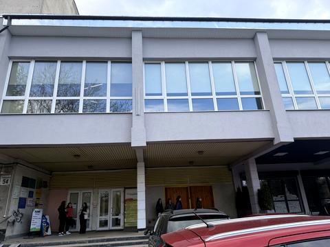 комерційна за адресою В'ячеслава Липинського вул. (), 54