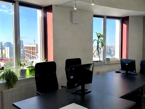 комерційна за адресою Академіка Андрія Сахарова вул., 80а