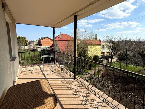 будинок за адресою Офіцерська вул.