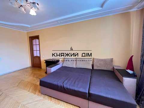 квартира по адресу Жилянская ул., 72