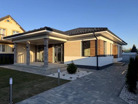 будинок за адресою Броварська