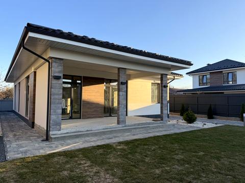 будинок за адресою Броварська