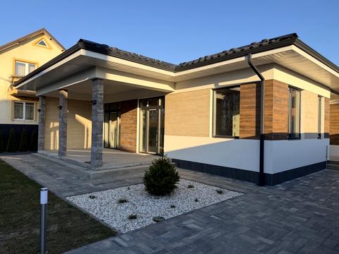 будинок за адресою Броварська