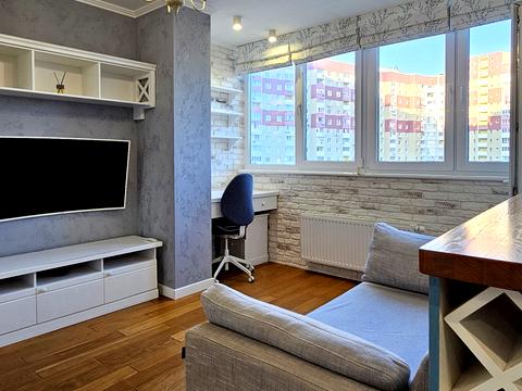 квартира за адресою Академіка Глушкова просп., 9-Д