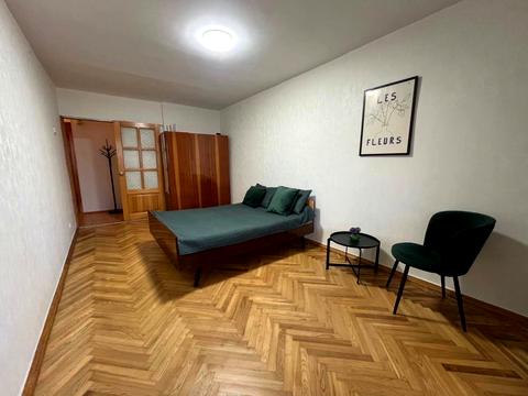 квартира за адресою Бутишів пров. (Андрія Іванова вул.), 12