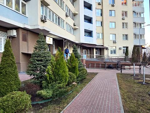 квартира за адресою Академіка Глушкова просп., 9-Д