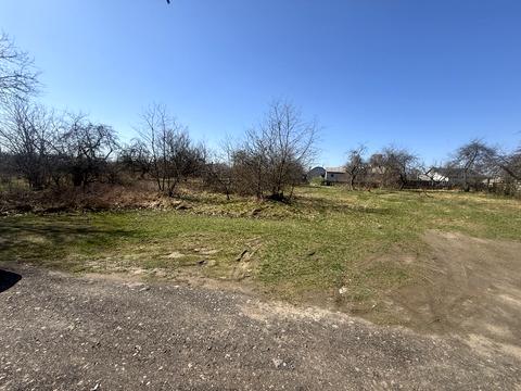 ділянка за адресою молодіжна