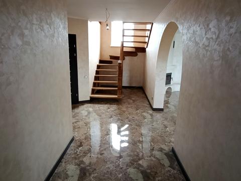 будинок за адресою Бандери