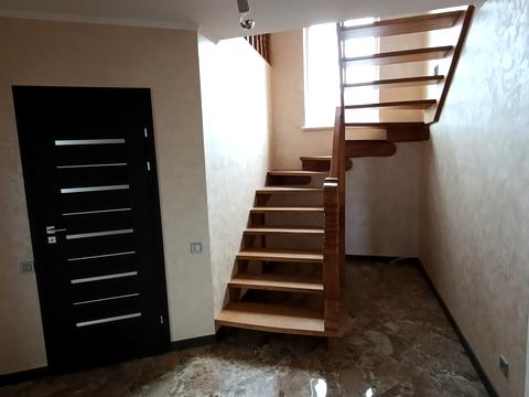 будинок за адресою Бандери