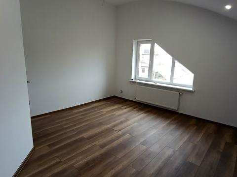 будинок за адресою Бандери