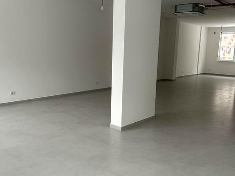 комерційна за адресою Угорська вул., 14к