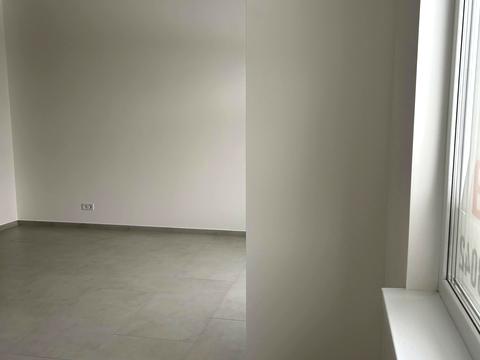 комерційна за адресою Угорська вул., 14к