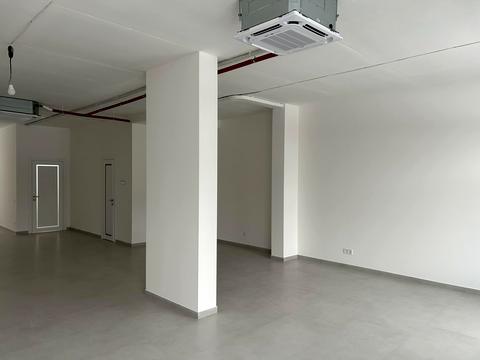 комерційна за адресою Угорська вул., 14к