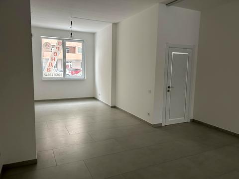 комерційна за адресою Угорська вул., 14к