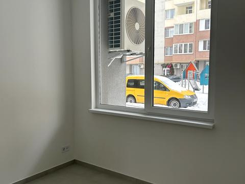 комерційна за адресою Угорська вул., 14к