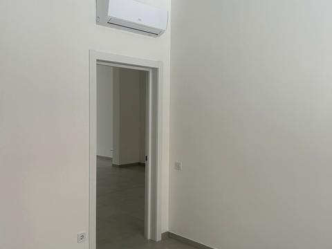 комерційна за адресою Угорська вул., 14к