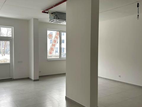 комерційна за адресою Угорська вул., 14к