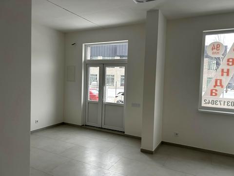 комерційна за адресою Угорська вул., 14к