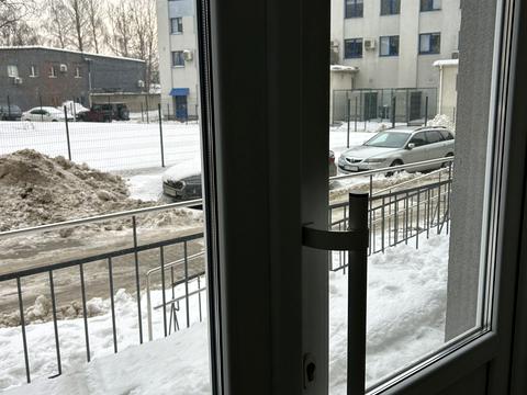 комерційна за адресою Угорська вул., 14к