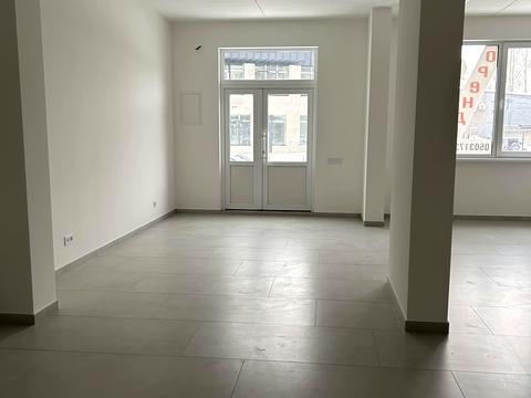 комерційна за адресою Угорська вул., 14к