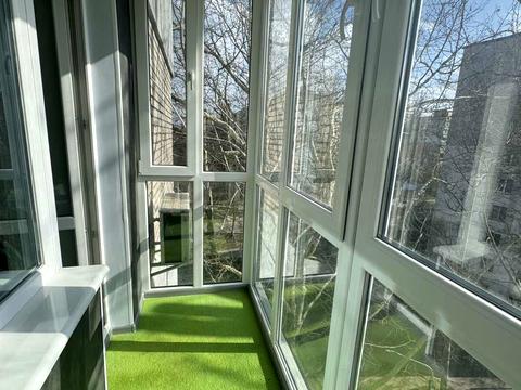 квартира за адресою Космонавтів вул., 53/1